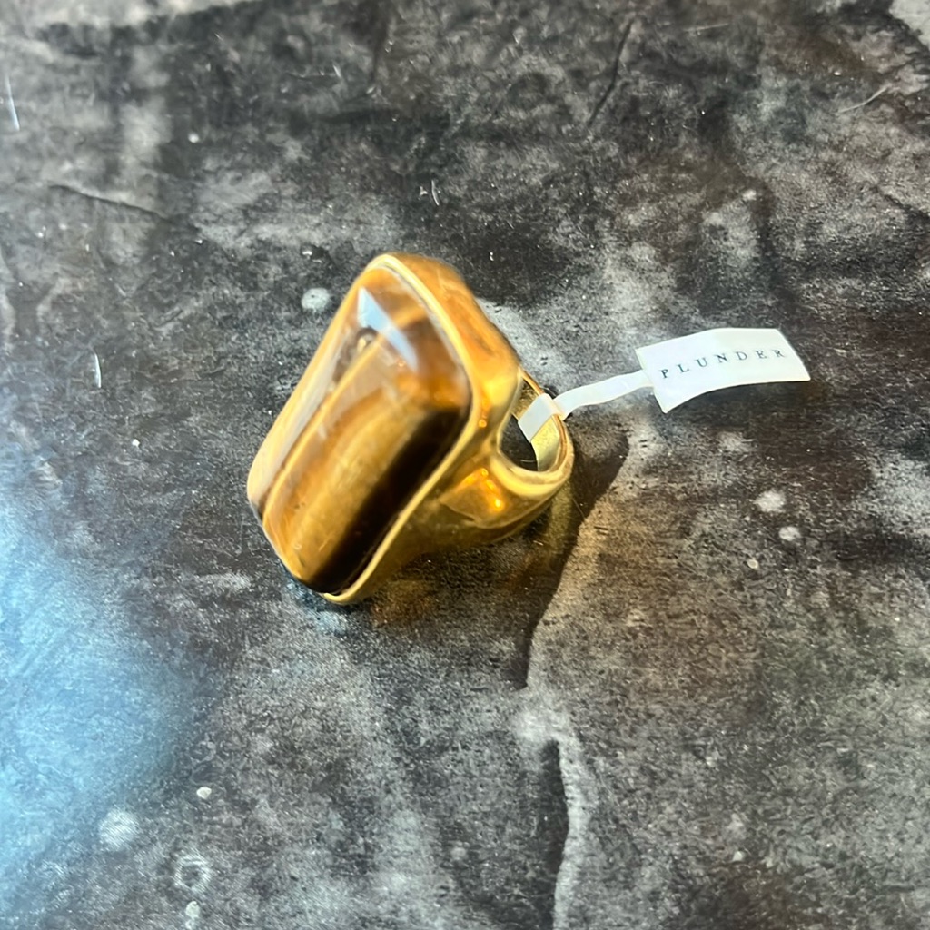 Size 7 Brown Stone Ring 14$